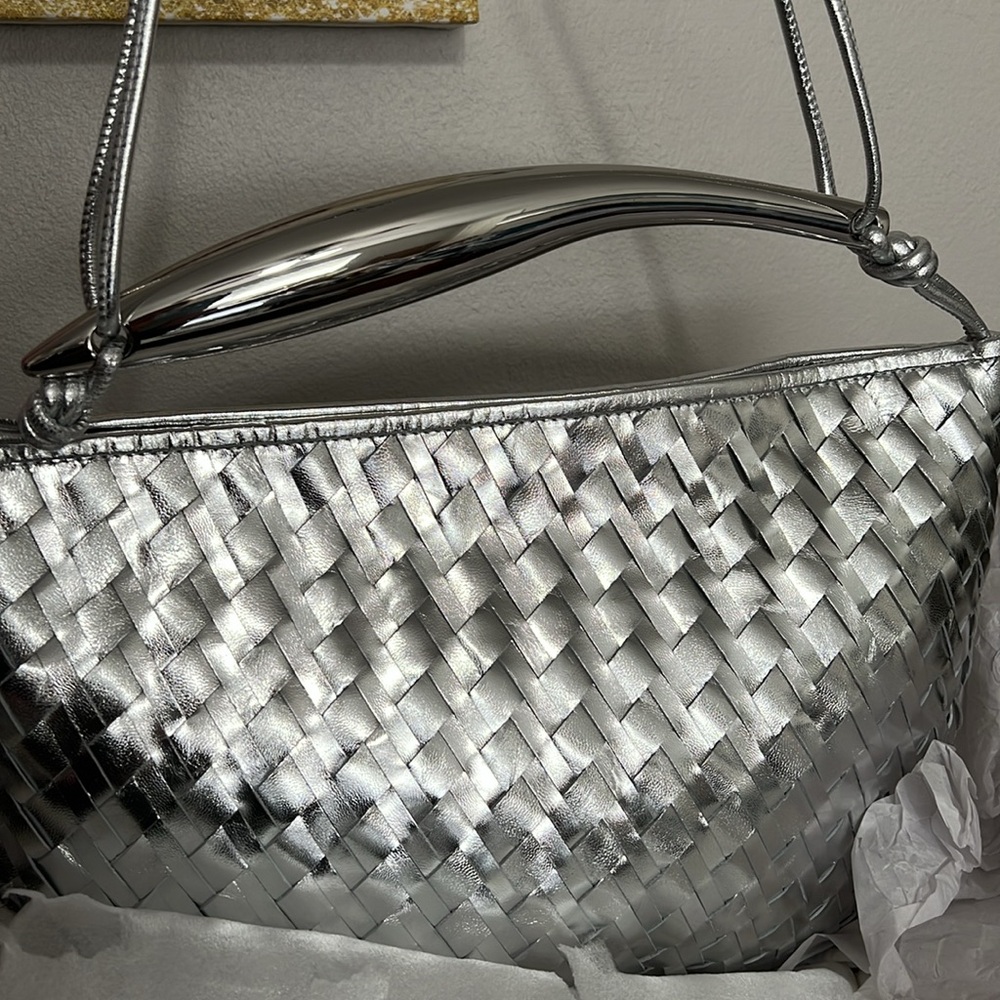 Walter Baker Large Hazel Silver Woven Hobo Bag with Matching Pouch - Picture 14 of 16
